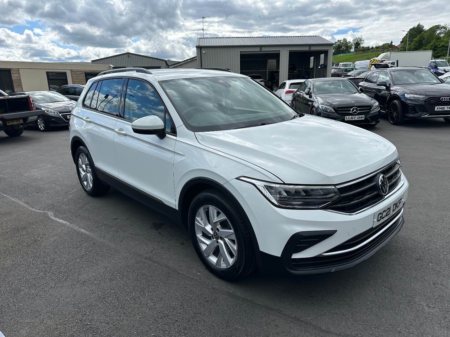 Volkswagen Tiguan DIESEL ESTATE in Down