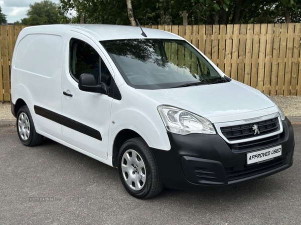 Peugeot Partner 850KG 1.6 BLUEHDI 100BHP PROFESSIONAL L1 3 SEATER BULKHEAD, PLY LINED, CRUISE CONTROL in Tyrone