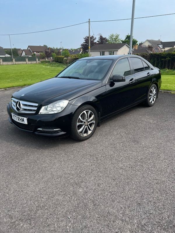Mercedes C-Class C220 CDI BlueEFFICIENCY Executive SE 4dr in Down