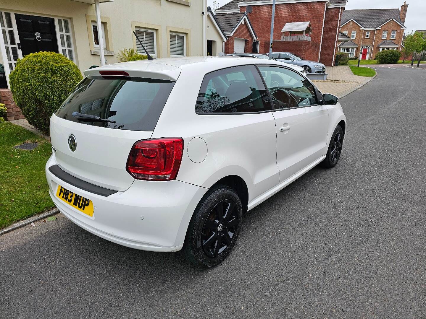 Volkswagen Polo HATCHBACK in Down