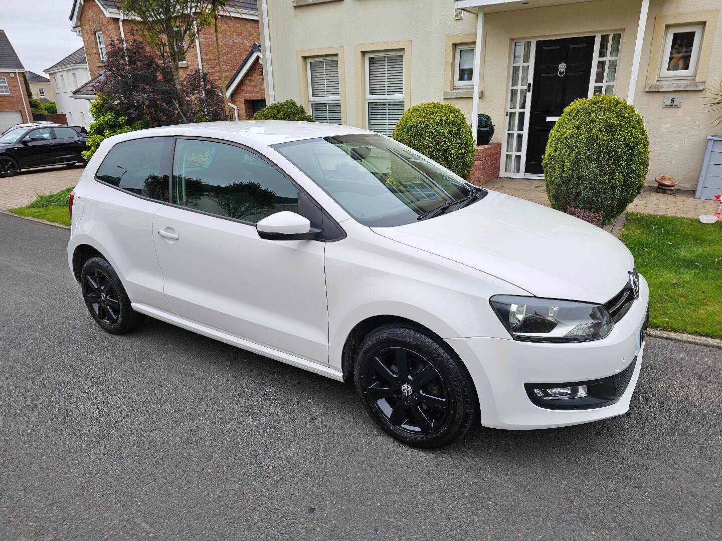 Volkswagen Polo HATCHBACK in Down