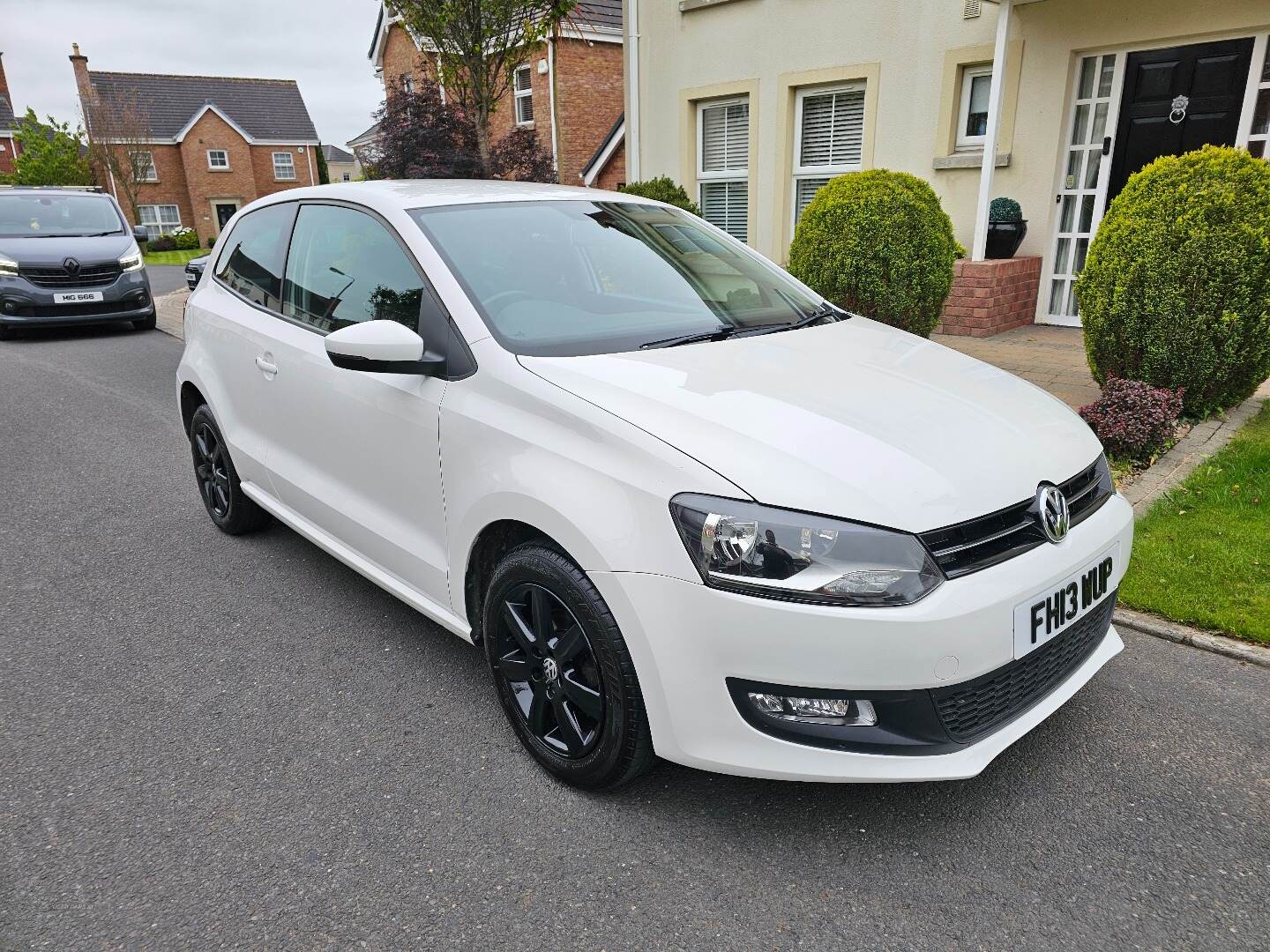 Volkswagen Polo HATCHBACK in Down