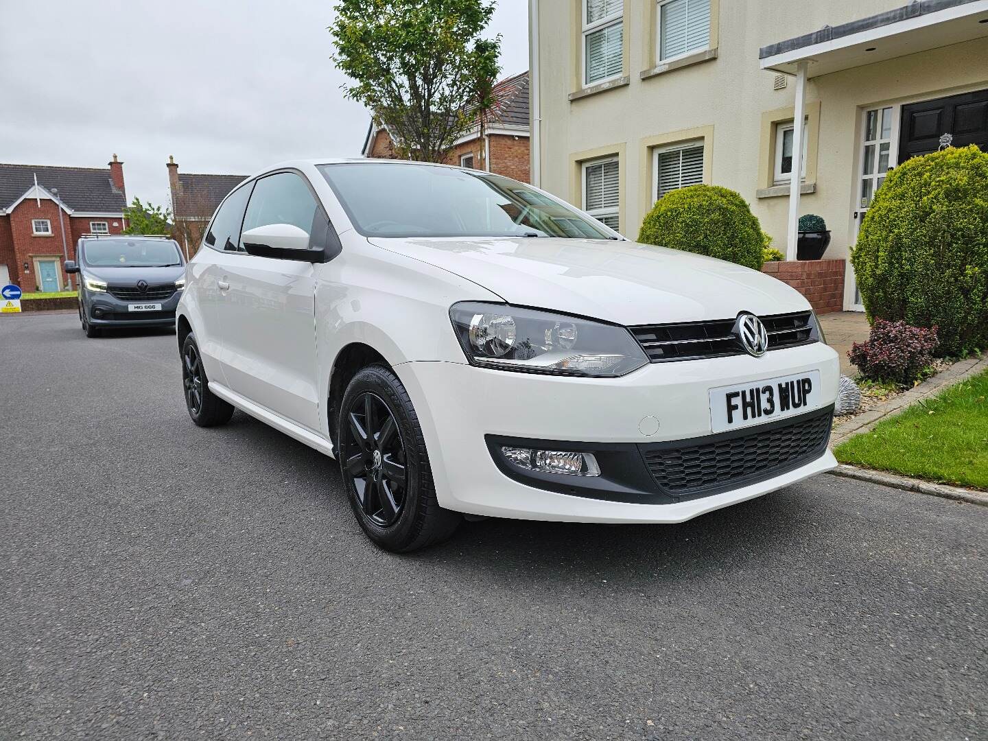 Volkswagen Polo HATCHBACK in Down