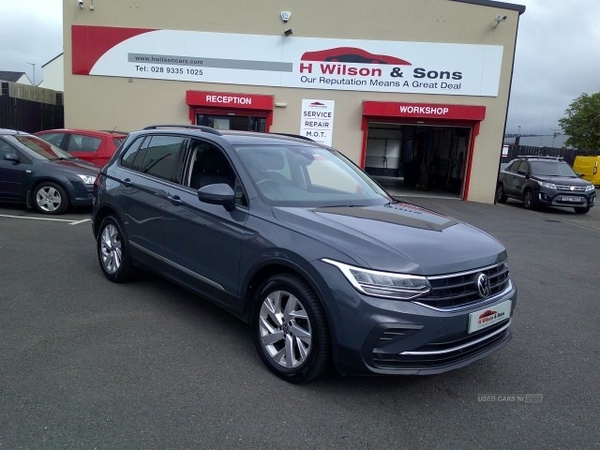 Volkswagen Tiguan ESTATE in Antrim