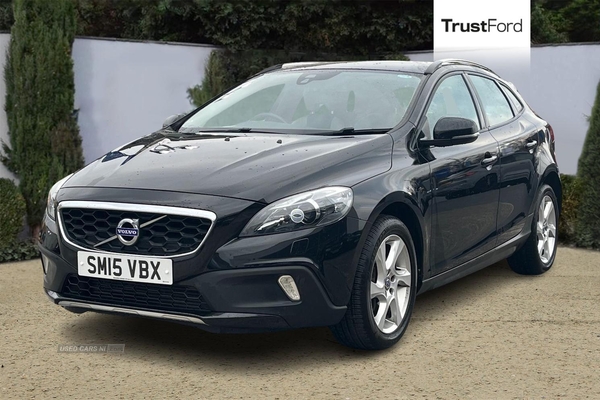 Volvo V40 D4 [190] Cross Country Lux Nav 5dr Geartronic in Antrim