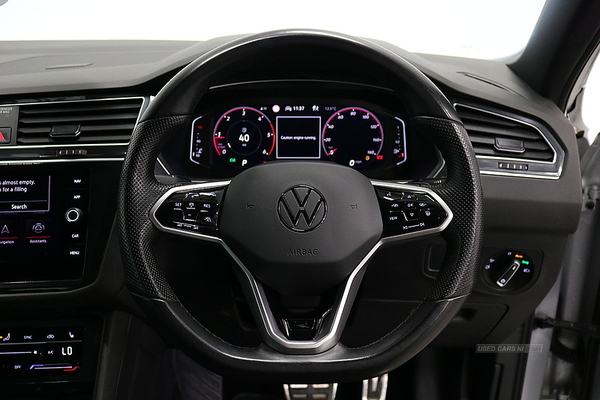 Volkswagen Tiguan 2.0 TDI 4Motion R-Line 5dr DSG in Down
