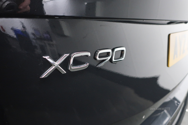 Volvo XC90 B5 MOMENTUM AWD in Antrim