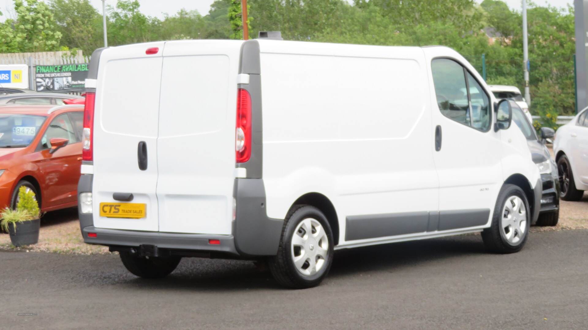 Renault Trafic SWB DIESEL in Derry / Londonderry