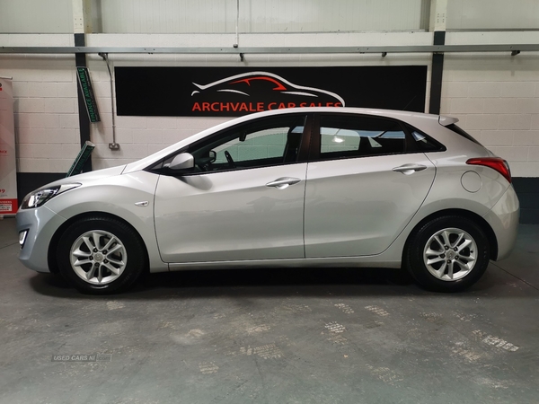 Hyundai i30 DIESEL HATCHBACK in Down