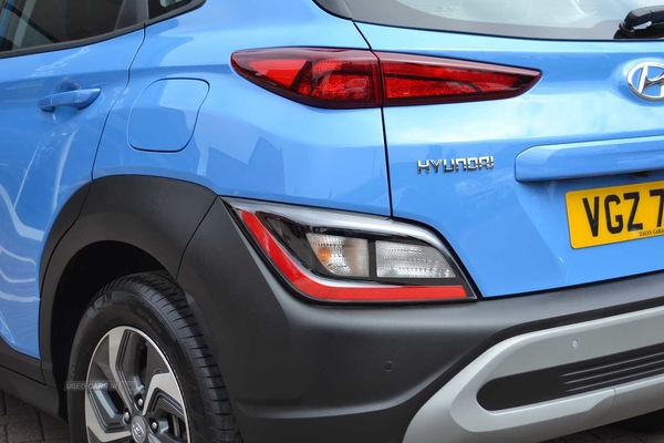 Hyundai Kona 1.6 GDI SE CONNECT SELF CHARGING HYBRID AUTO, 5 YEAR H PROMISE WARRANTY in Antrim