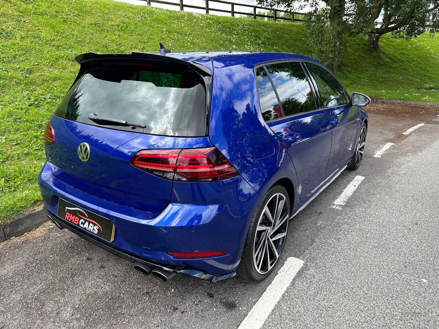 Volkswagen Golf HATCHBACK in Down