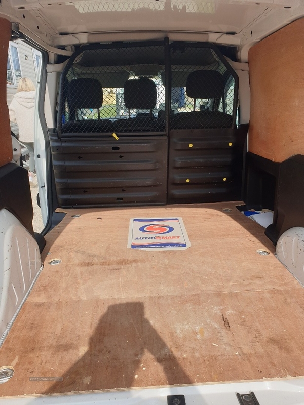 Peugeot Partner 850 1.6 BlueHDi 100 Professional Van [non SS] in Down