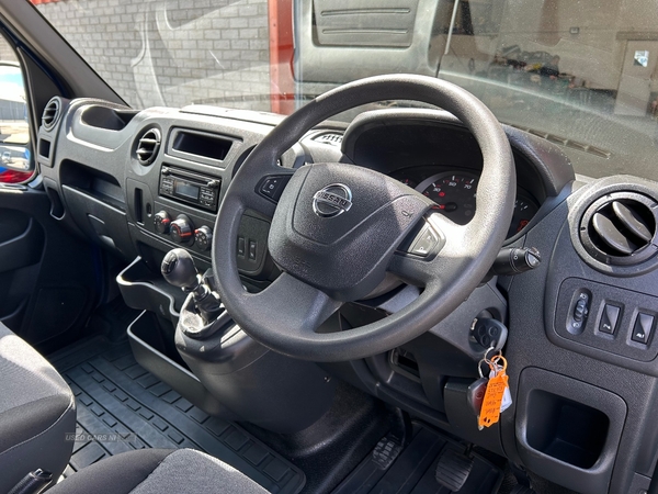 Nissan NV400 F33 L2 DIESEL in Antrim