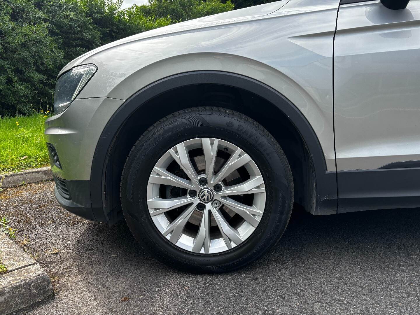 Volkswagen Tiguan DIESEL ESTATE in Antrim