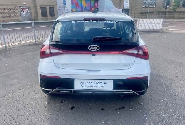 Hyundai i20 HATCHBACK in Down