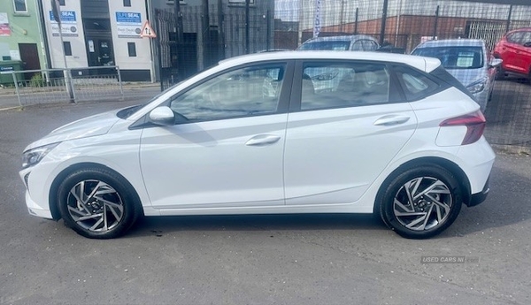 Hyundai i20 HATCHBACK in Down