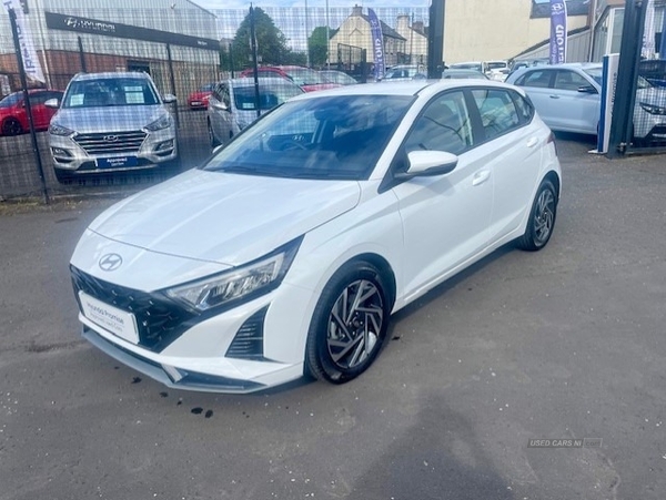 Hyundai i20 HATCHBACK in Down