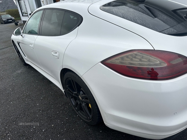 Porsche Panamera 3.0 V6 Diesel 4dr Tiptronic S in Derry / Londonderry