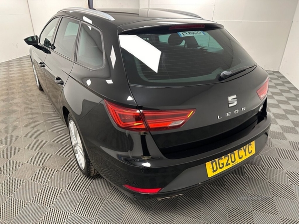 Seat Leon 2.0 TDI FR 5d 148 BHP FRONT AND REAR PARKING SENSORS in Down
