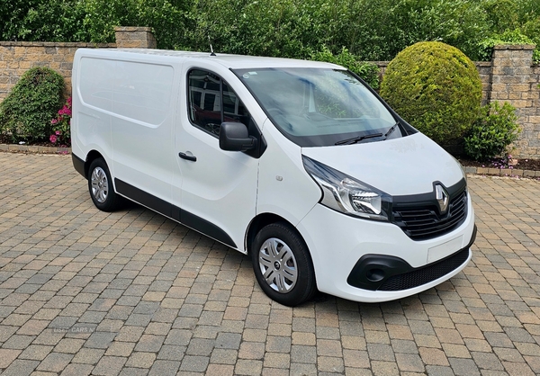 Renault Trafic SWB DIESEL in Armagh