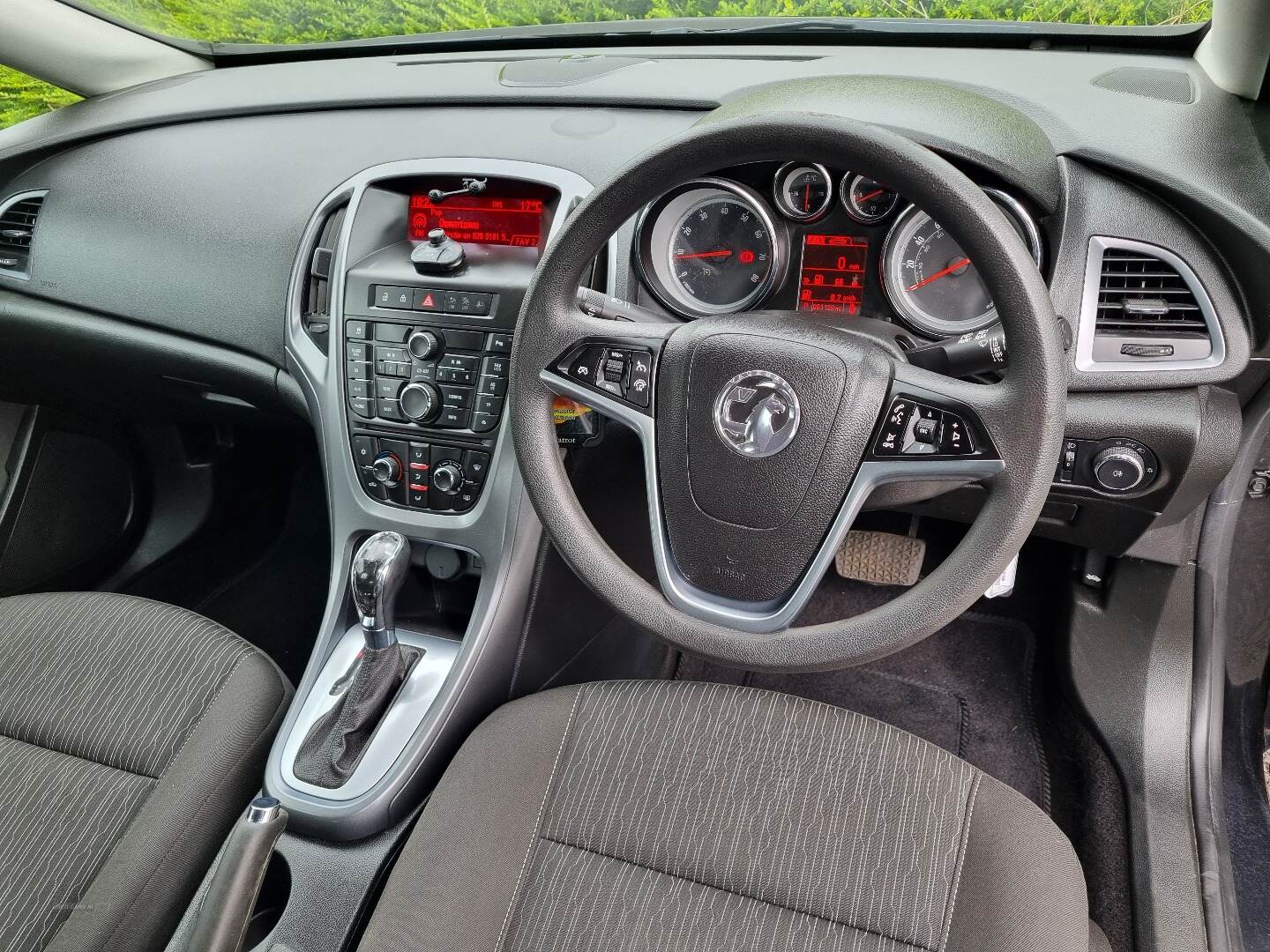 Vauxhall Astra SPORTS TOURER in Armagh