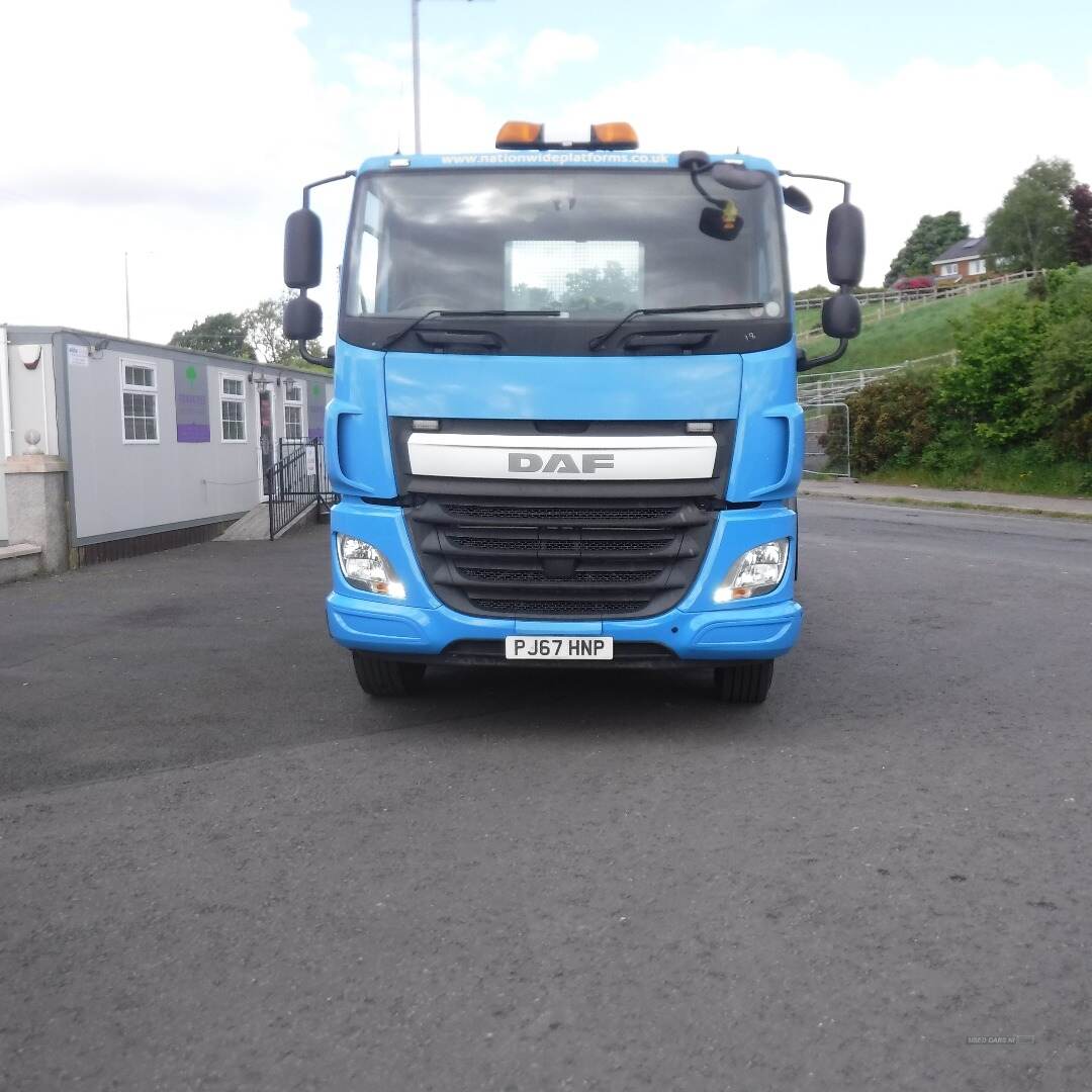 Daf CF 400bhp beavertail 8 wheeler 31ft 10" in Down