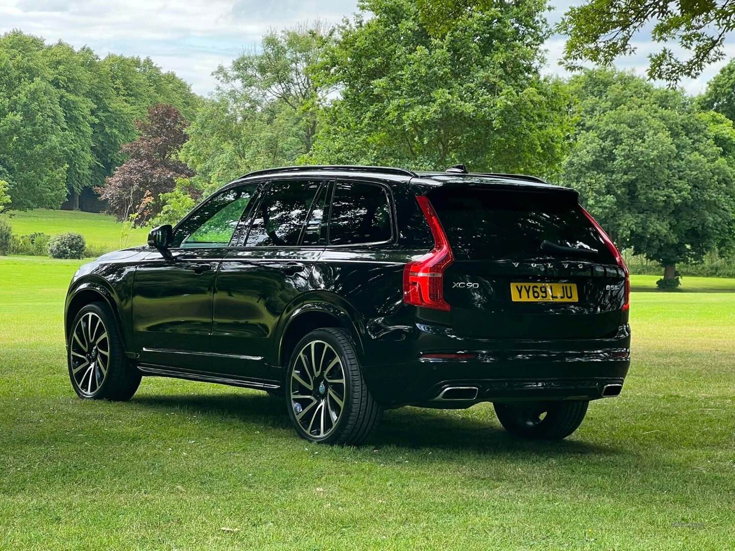 Volvo XC90 DIESEL ESTATE in Armagh