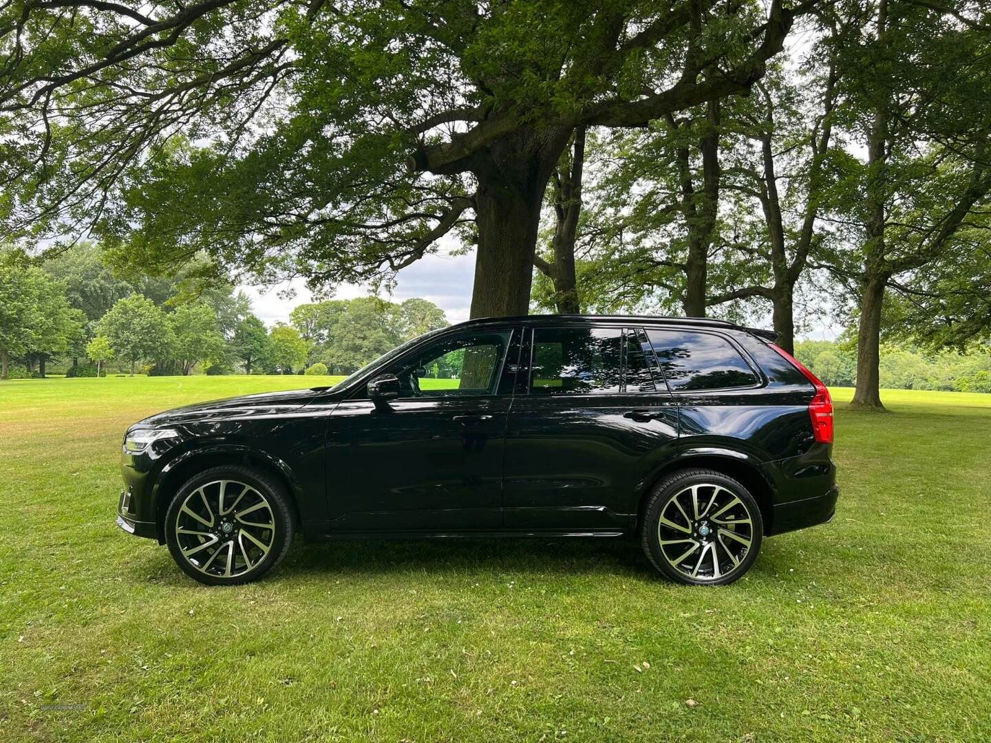 Volvo XC90 DIESEL ESTATE in Armagh