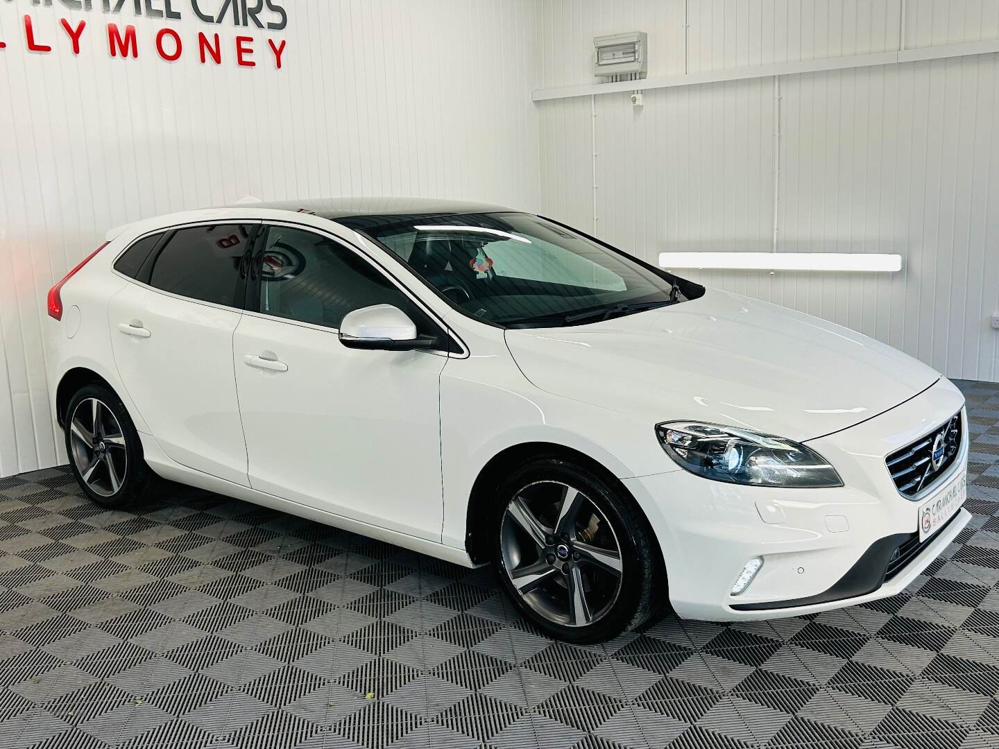 Volvo V40 DIESEL HATCHBACK in Antrim