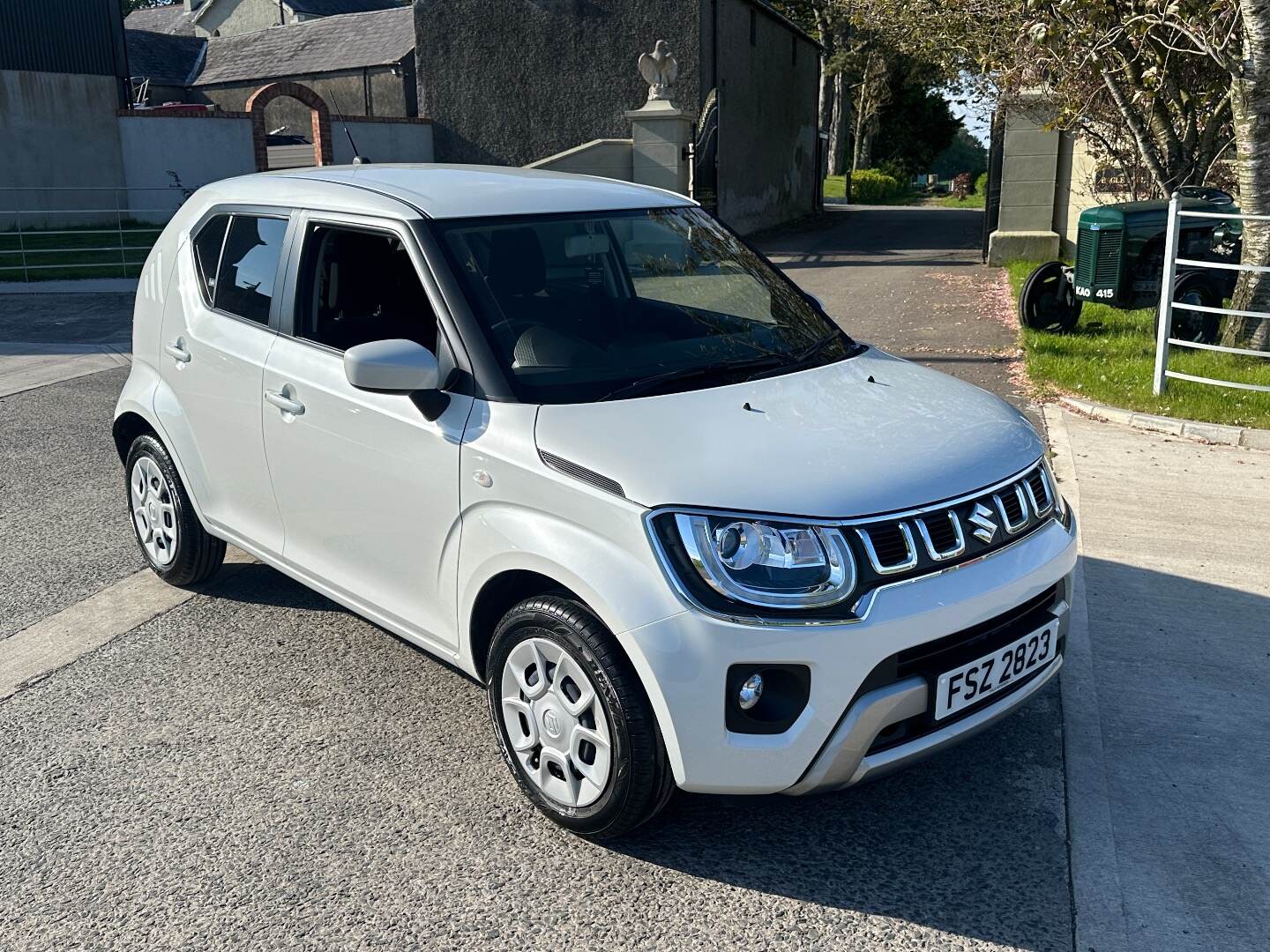 Suzuki Ignis HATCHBACK in Down