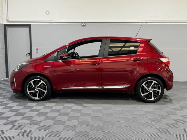 Toyota Yaris 1.5 VVT-h Excel E-CVT Euro 6 (s/s) 5dr in Derry / Londonderry