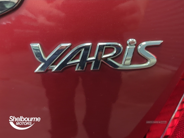 Toyota Yaris HATCHBACK 1.33 VVT-i SR 5dr in Armagh