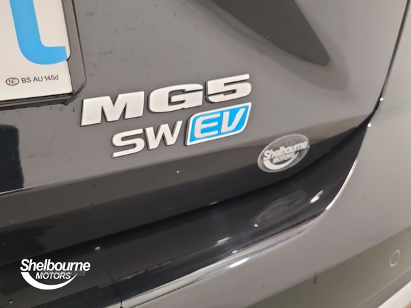 MG 5 61.1kWh Exclusive Estate 5dr Electric Auto (156 ps) in Down