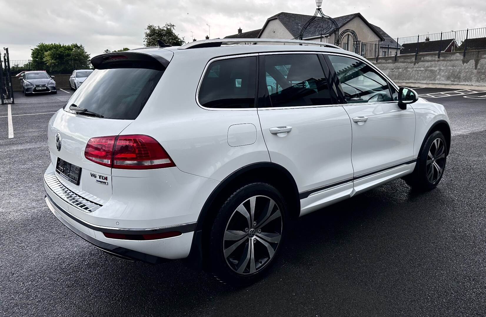 Volkswagen Touareg DIESEL ESTATE in Fermanagh
