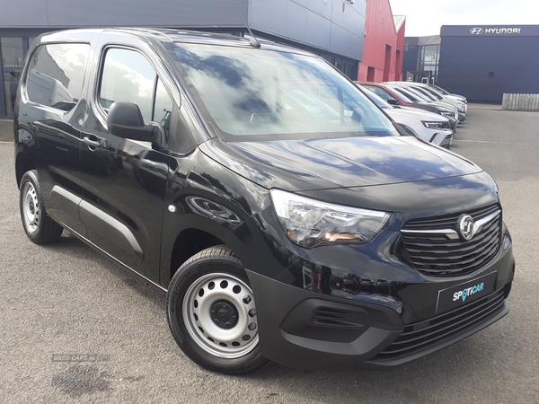 Vauxhall Combo 2300 TURBO DIESEL 100BHP MEDIUM 998KG PAYLOAD in Derry / Londonderry