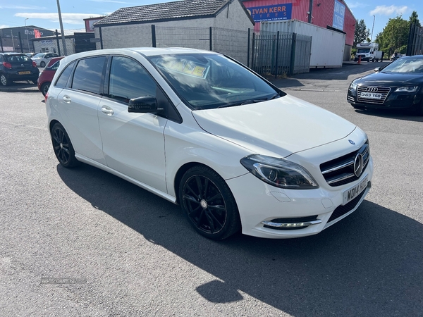 Mercedes B-Class DIESEL HATCHBACK in Down