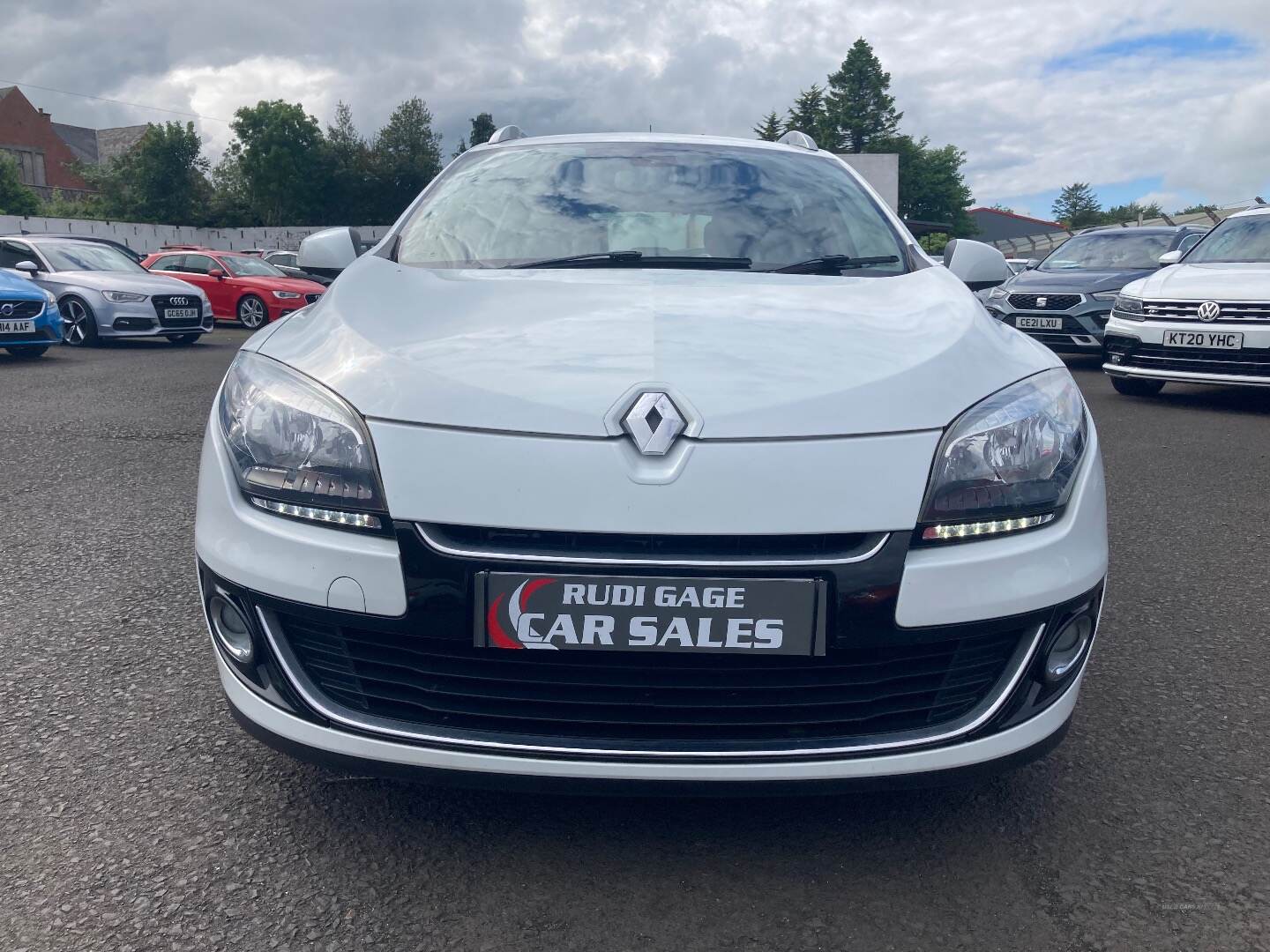 Renault Megane DIESEL SPORT TOURER in Antrim