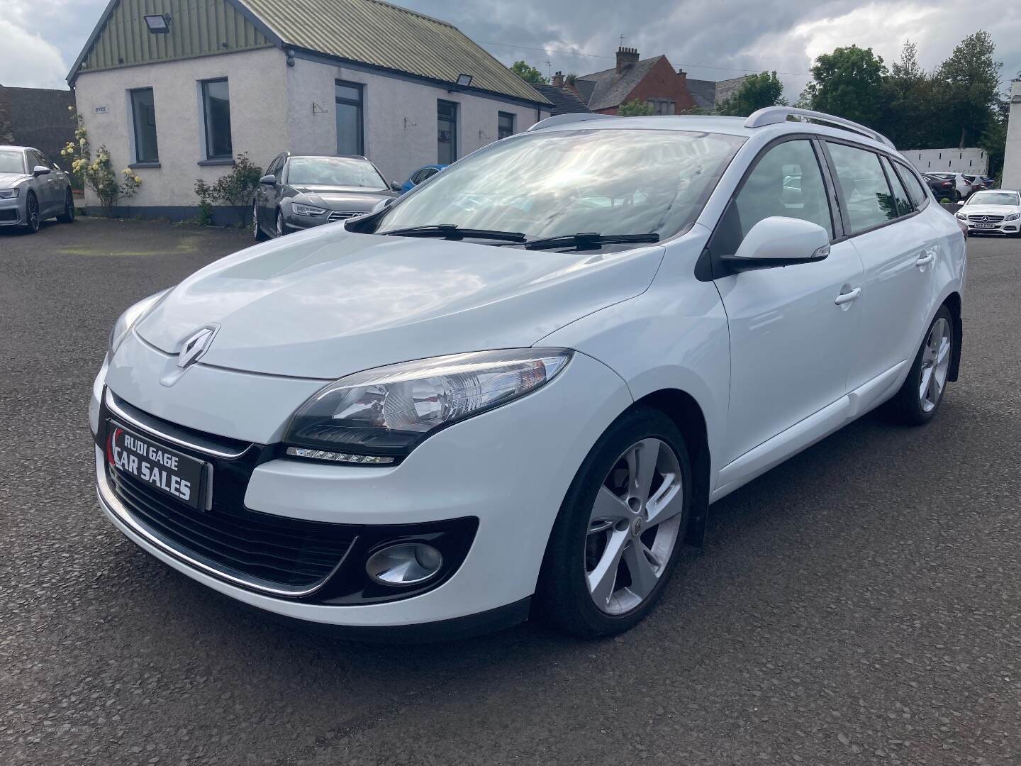 Renault Megane DIESEL SPORT TOURER in Antrim