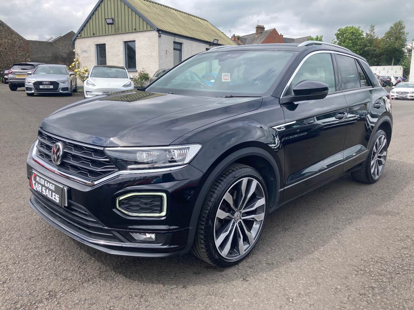 Volkswagen T-Roc DIESEL HATCHBACK in Antrim