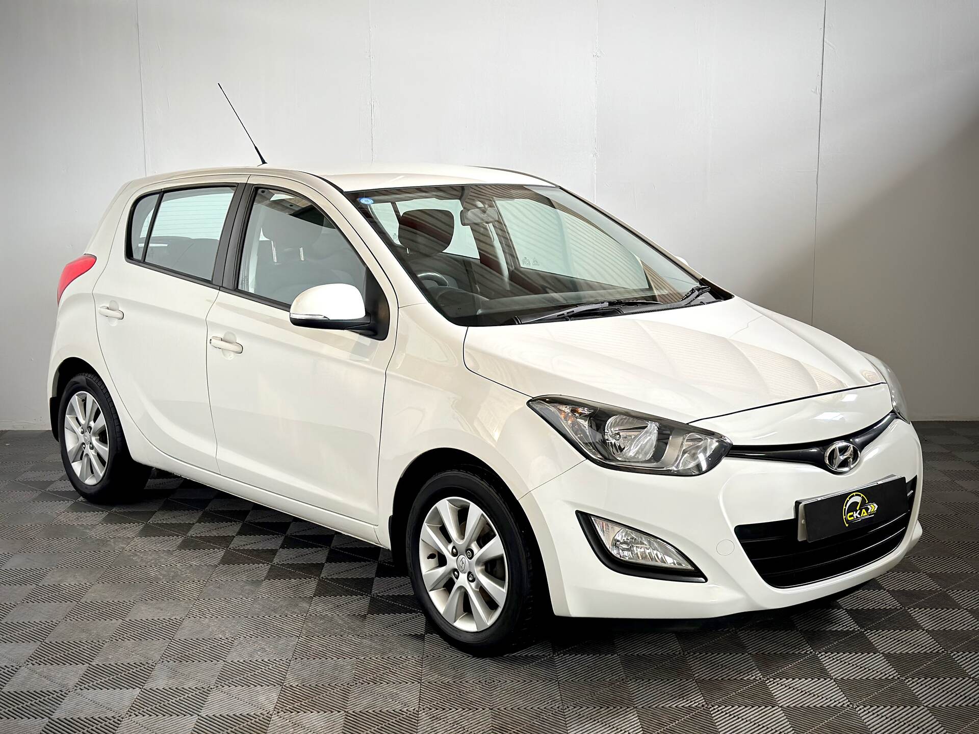 Hyundai i20 HATCHBACK in Tyrone