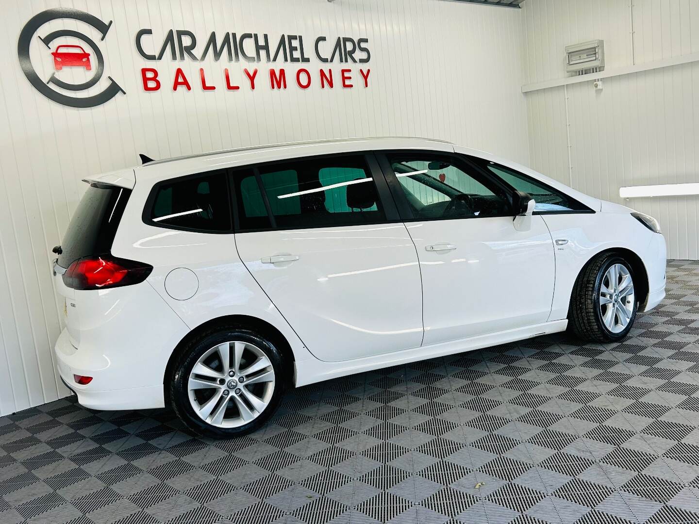 Vauxhall Zafira DIESEL TOURER in Antrim