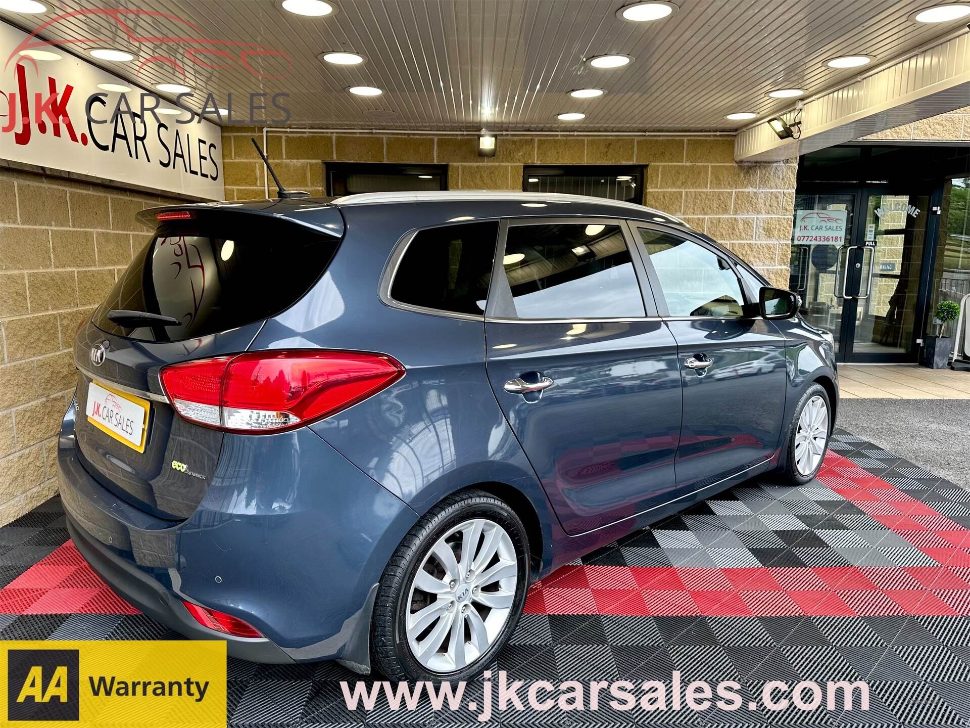 Kia Carens DIESEL ESTATE in Tyrone