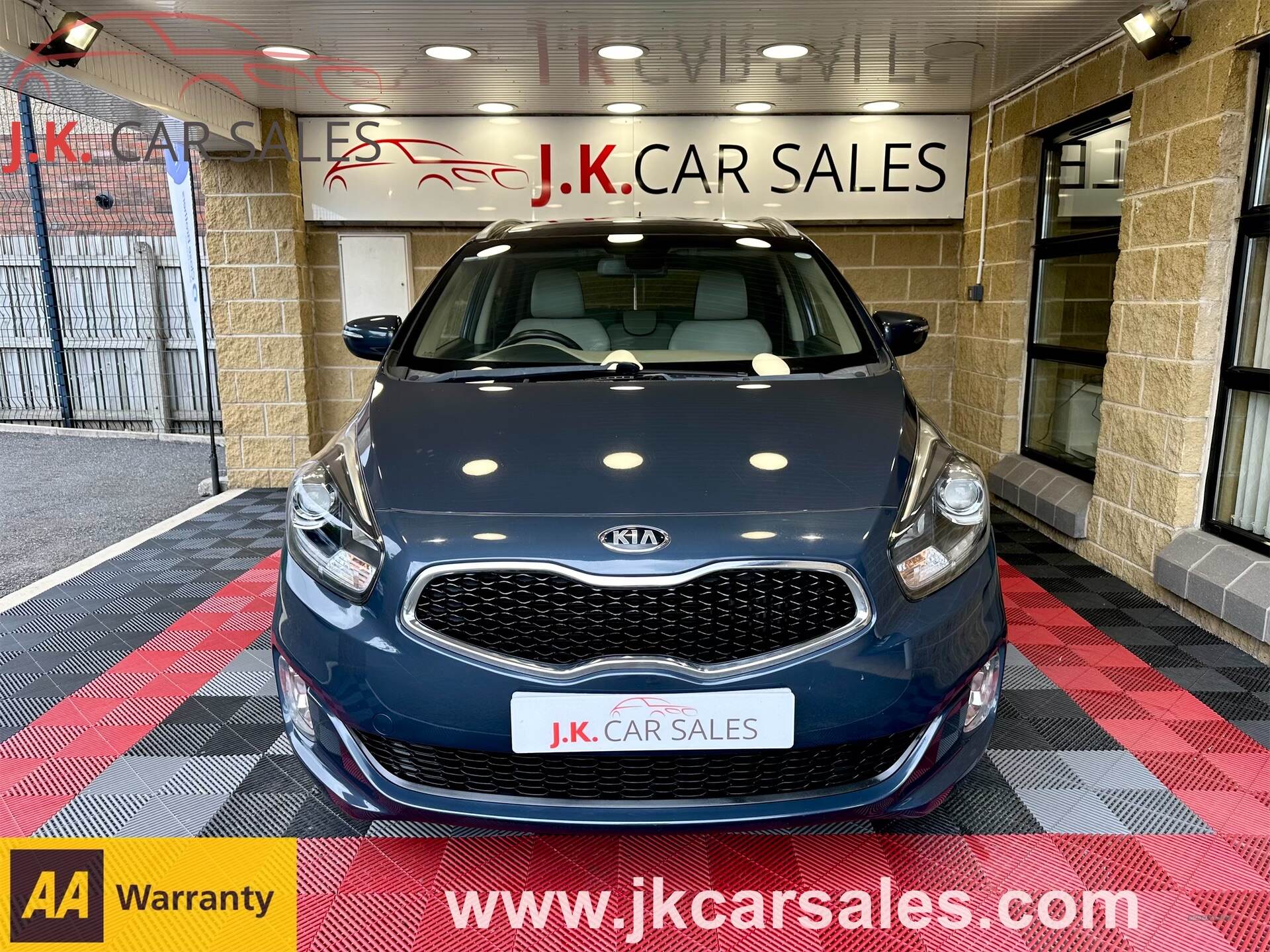 Kia Carens DIESEL ESTATE in Tyrone