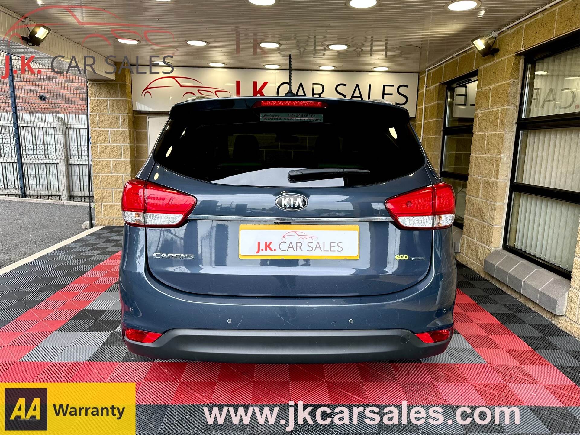 Kia Carens DIESEL ESTATE in Tyrone