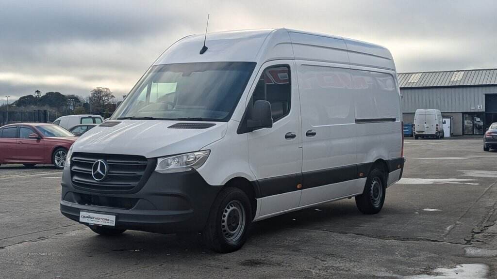 Oct 2021 Mercedes-Benz Sprinter 3.5t H2 Progressive Van