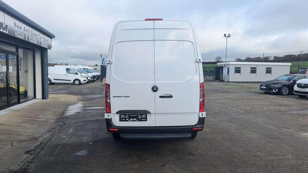 Oct 2021 Mercedes-Benz Sprinter 3.5t H2 Progressive Van