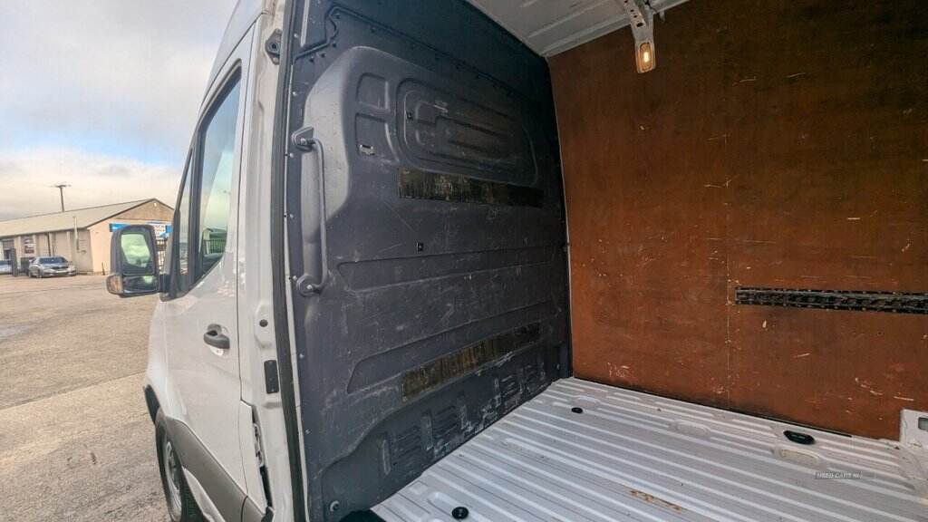 Oct 2021 Mercedes-Benz Sprinter 3.5t H2 Progressive Van