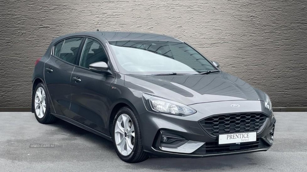 Ford Focus 1.0T EcoBoost ST-Line Euro 6 (s/s) 5dr in Armagh