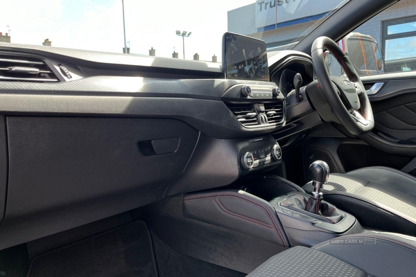 Ford Focus ST-LINE X, Apple Car Play, Android Auto, Parking Sensors & Reverse Camera, Partial Leather Interior, Sat Nav, Media Screen, Door Edge Protectors in Derry / Londonderry