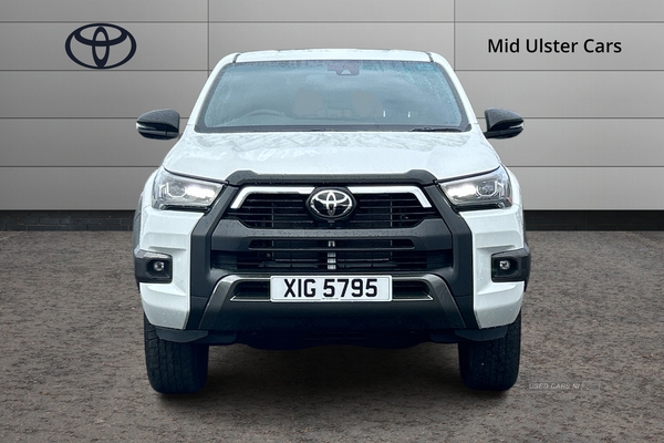 Toyota Hilux 2.8 D-4D Invincible X Double Cab Pickup Auto 4WD Euro 6 (s/s) 4dr in Tyrone